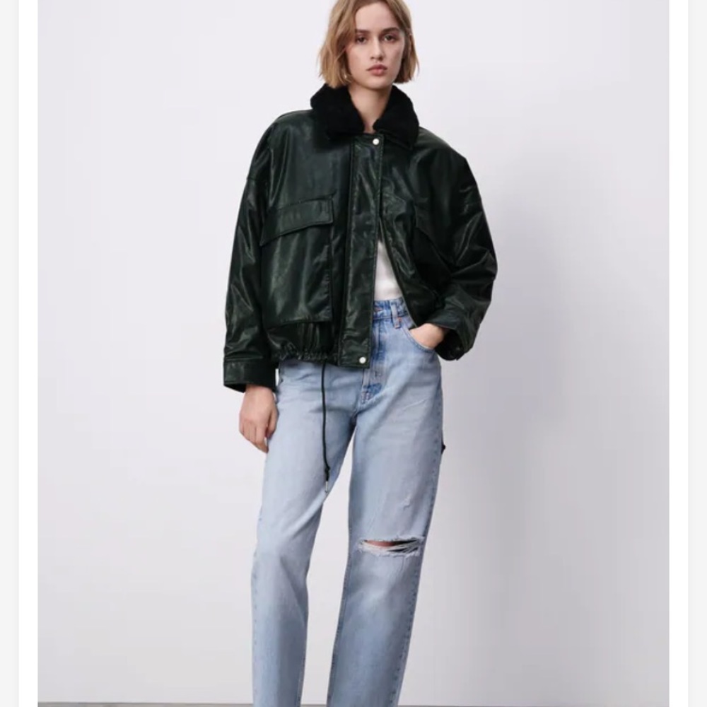 ISO ZARA JACKET WITH FUR COLLAR